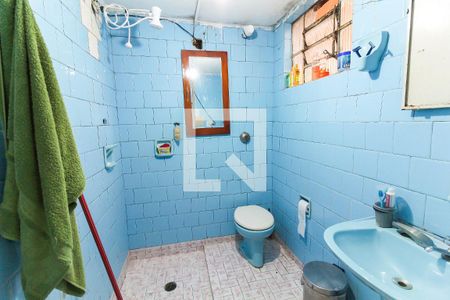 Casa à venda com 240m², 3 quartos e sem vaga Casa à venda com 240m², 3 quartos e sem vagaBanheiro da casa 2