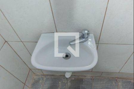 Casa para alugar com 40m², 1 quarto e sem vaga Casa para alugar com 40m², 1 quarto e sem vagaBanheiro