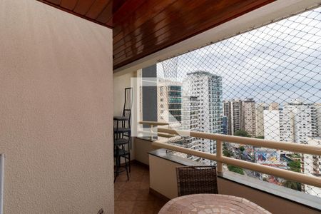 Apartamento à venda com 256m², 4 quartos e 6 vagasVaranda da Suíte 4