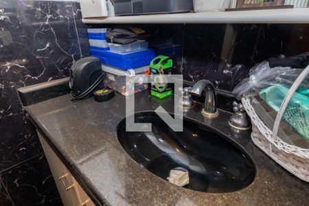 Apartamento à venda com 256m², 4 quartos e 6 vagasBanheiro da Suíte 4