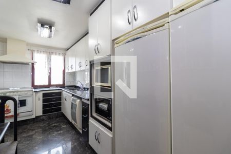 Apartamento à venda com 256m², 4 quartos e 6 vagasCozinha
