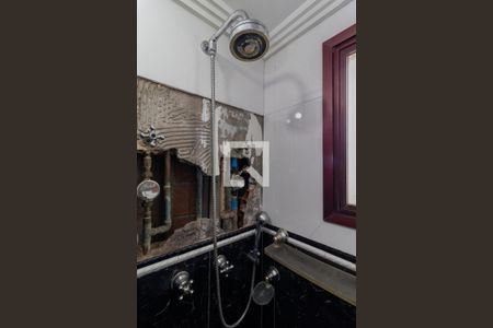 Apartamento à venda com 256m², 4 quartos e 6 vagasBanheiro Suíte 2 e 3