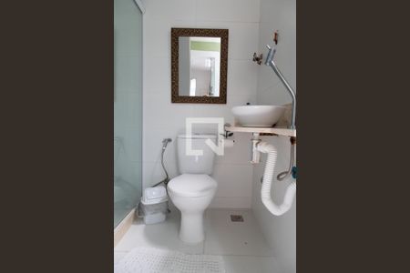 Casa de condomínio à venda com 270m², 3 quartos e 1 vagaBanheiro de Serviço