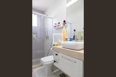 Casa de condomínio à venda com 270m², 3 quartos e 1 vagaBanheiro do Quarto 2