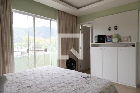 Casa de condomínio à venda com 270m², 3 quartos e 1 vagaDormitório 3