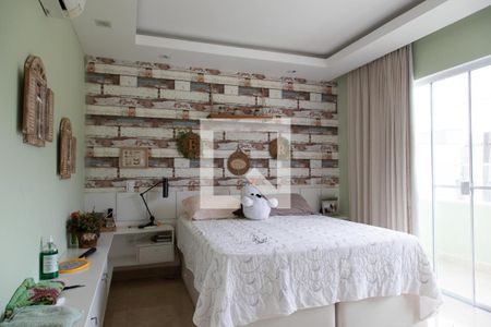 Casa de condomínio à venda com 270m², 3 quartos e 1 vagaDormitório 3