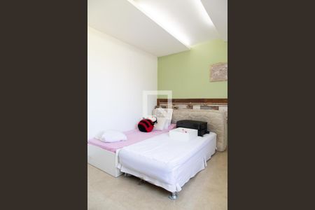 Casa de condomínio à venda com 270m², 3 quartos e 1 vagaDormitório