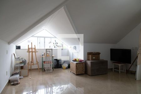 Casa de condomínio à venda com 270m², 3 quartos e 1 vagaDormitório 4