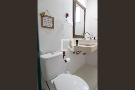 Casa de condomínio à venda com 270m², 3 quartos e 1 vagaBanheiro do Quarto 1