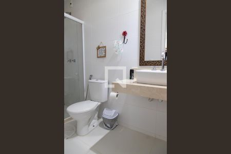 Casa de condomínio à venda com 270m², 3 quartos e 1 vagaBanheiro do Quarto 1