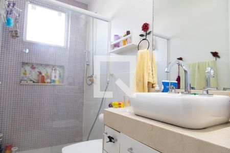 Casa de condomínio à venda com 270m², 3 quartos e 1 vagaBanheiro do Quarto 2