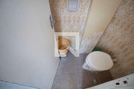 Apartamento à venda com 100m², 2 quartos e 1 vaga Apartamento à venda com 100m², 2 quartos e 1 vagaBanheiro de Serviço