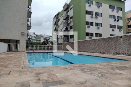 Apartamento à venda com 70m², 2 quartos e 1 vagaÁrea comum - Piscina
