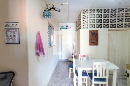 Casa à venda com 120m², 3 quartos e 2 vagasLavanderia