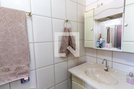 Casa à venda com 120m², 3 quartos e 2 vagasBanheiro da Suíte