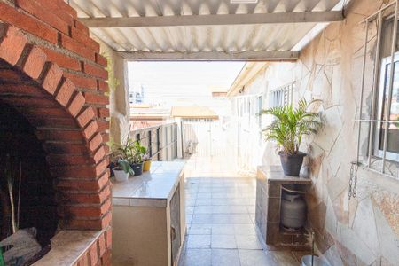 Casa à venda com 120m², 3 quartos e 2 vagasQuintal