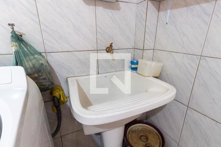 Casa à venda com 120m², 3 quartos e 2 vagasLavanderia