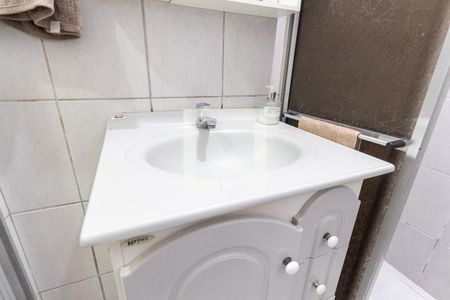 Casa à venda com 120m², 3 quartos e 2 vagasBanheiro