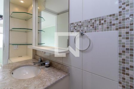 Apartamento à venda com 285m², 4 quartos e 2 vagasBanheiro da Suíte 4