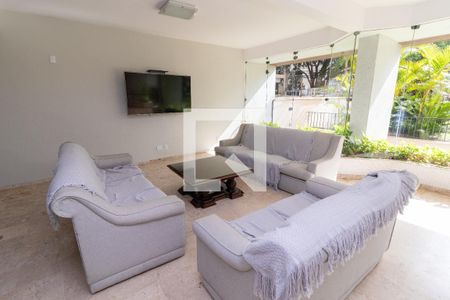 Apartamento à venda com 285m², 4 quartos e 2 vagasÁrea comum - Salão de festas