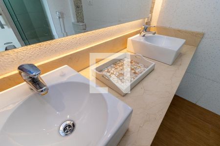 Apartamento à venda com 285m², 4 quartos e 2 vagasBanheiro da Suíte 1