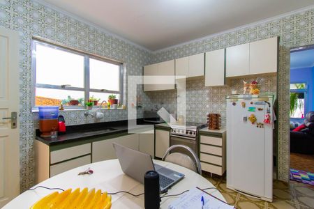 Cozinha de casa para alugar com 3 quartos, 110m² em Vila Paulo Silas, São Paulo