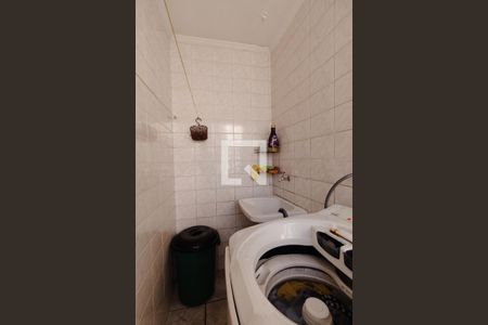 Casa à venda com 240m², 3 quartos e 2 vagasÁrea de Serviço