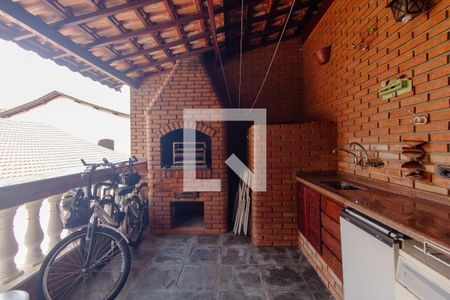 Casa à venda com 240m², 3 quartos e 2 vagasChurrasqueira