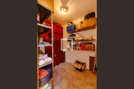 Casa à venda com 240m², 3 quartos e 2 vagasQuarto de serviço