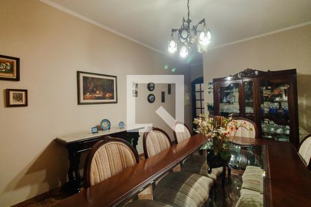 Casa à venda com 240m², 3 quartos e 2 vagasSala de jantar