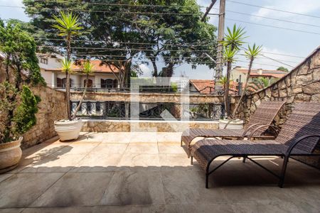 Casa à venda com 240m², 3 quartos e 2 vagasVaranda