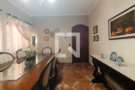 Casa à venda com 240m², 3 quartos e 2 vagasSala de jantar