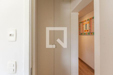 Apartamento à venda com 168m², 4 quartos e 2 vagasQuarto 1 - Armários