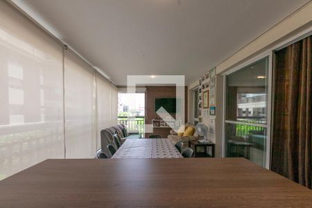 Apartamento à venda com 168m², 4 quartos e 2 vagasVaranda