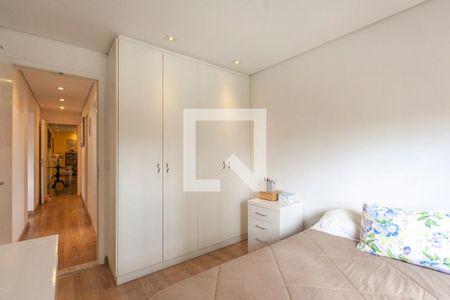 Apartamento à venda com 168m², 4 quartos e 2 vagasQuarto 2