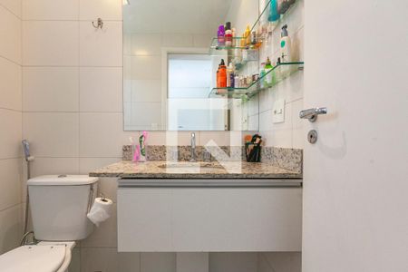 Apartamento à venda com 168m², 4 quartos e 2 vagasBanheiro do Quarto 2