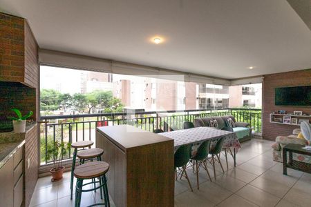 Apartamento à venda com 168m², 4 quartos e 2 vagasVaranda