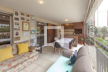 Apartamento à venda com 168m², 4 quartos e 2 vagasVaranda