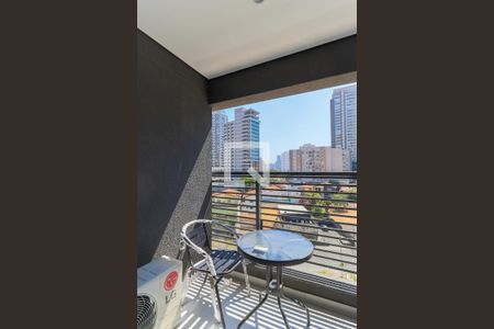 Studio para alugar com 28m², 1 quarto e sem vaga Studio para alugar com 28m², 1 quarto e sem vagaVaranda