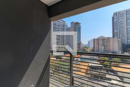 Varanda de kitnet/studio para alugar com 1 quarto, 28m² em Jardim das Acácias, São Paulo