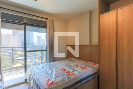 Sala/Quarto de kitnet/studio para alugar com 1 quarto, 28m² em Jardim das Acácias, São Paulo