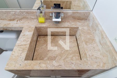 Apartamento à venda com 80m², 2 quartos e 2 vagasDetalhe Banheiro - Suíte 1