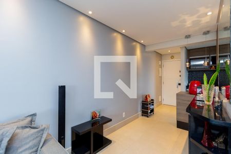 Sala  de apartamento à venda com 2 quartos, 80m² em Vila Bertioga, São Paulo