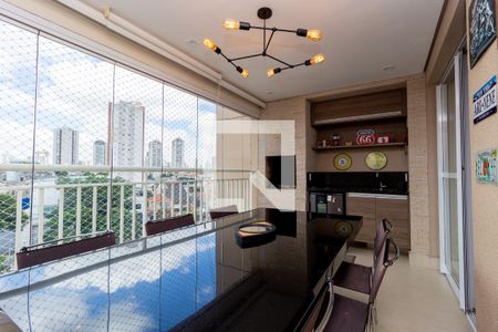 Apartamento à venda com 80m², 2 quartos e 2 vagasVaranda