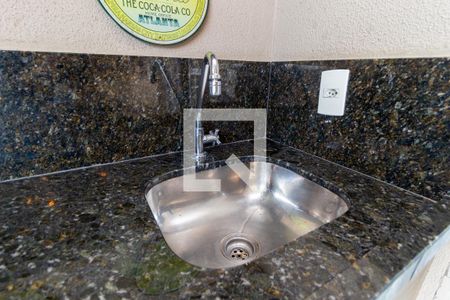 Apartamento à venda com 80m², 2 quartos e 2 vagasDetalhe - Varanda