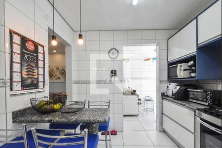Casa à venda com 100m², 3 quartos e 2 vagasCozinha 