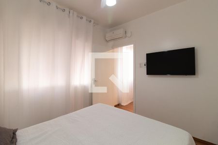 Quarto 1 de apartamento à venda com 2 quartos, 42m² em Cristal, Porto Alegre