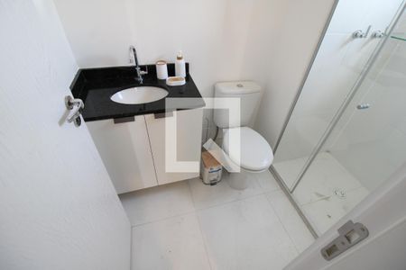 Banheiro de kitnet/studio para alugar com 1 quarto, 24m² em Perdizes, São Paulo