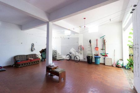 Casa à venda com 250m², 4 quartos e 4 vagasÁrea de serviço