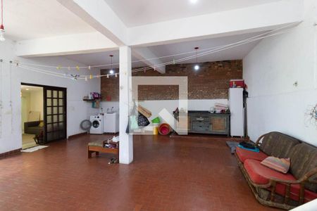 Casa à venda com 250m², 4 quartos e 4 vagasÁrea de serviço